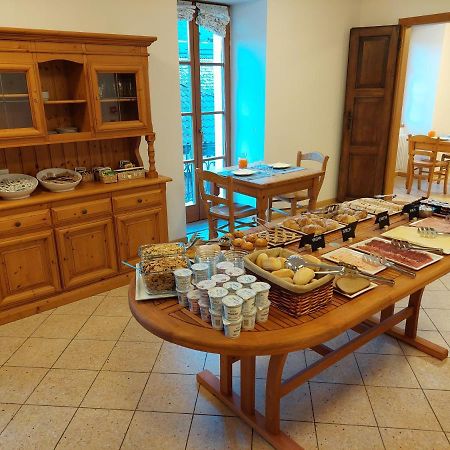 Taxus Hostel Pieve Tesino المظهر الخارجي الصورة