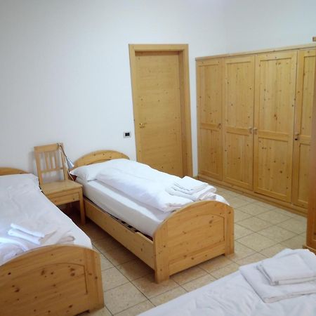 Taxus Hostel Pieve Tesino المظهر الخارجي الصورة